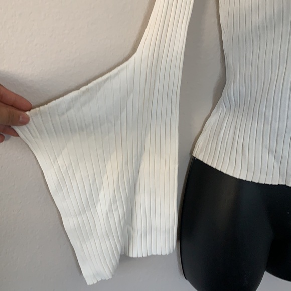 BCBG MaxAzria Gardenia Cream Stevie Ribbed Off The Shoulder Bell Sleeve Sweater - Picture 7 of 13